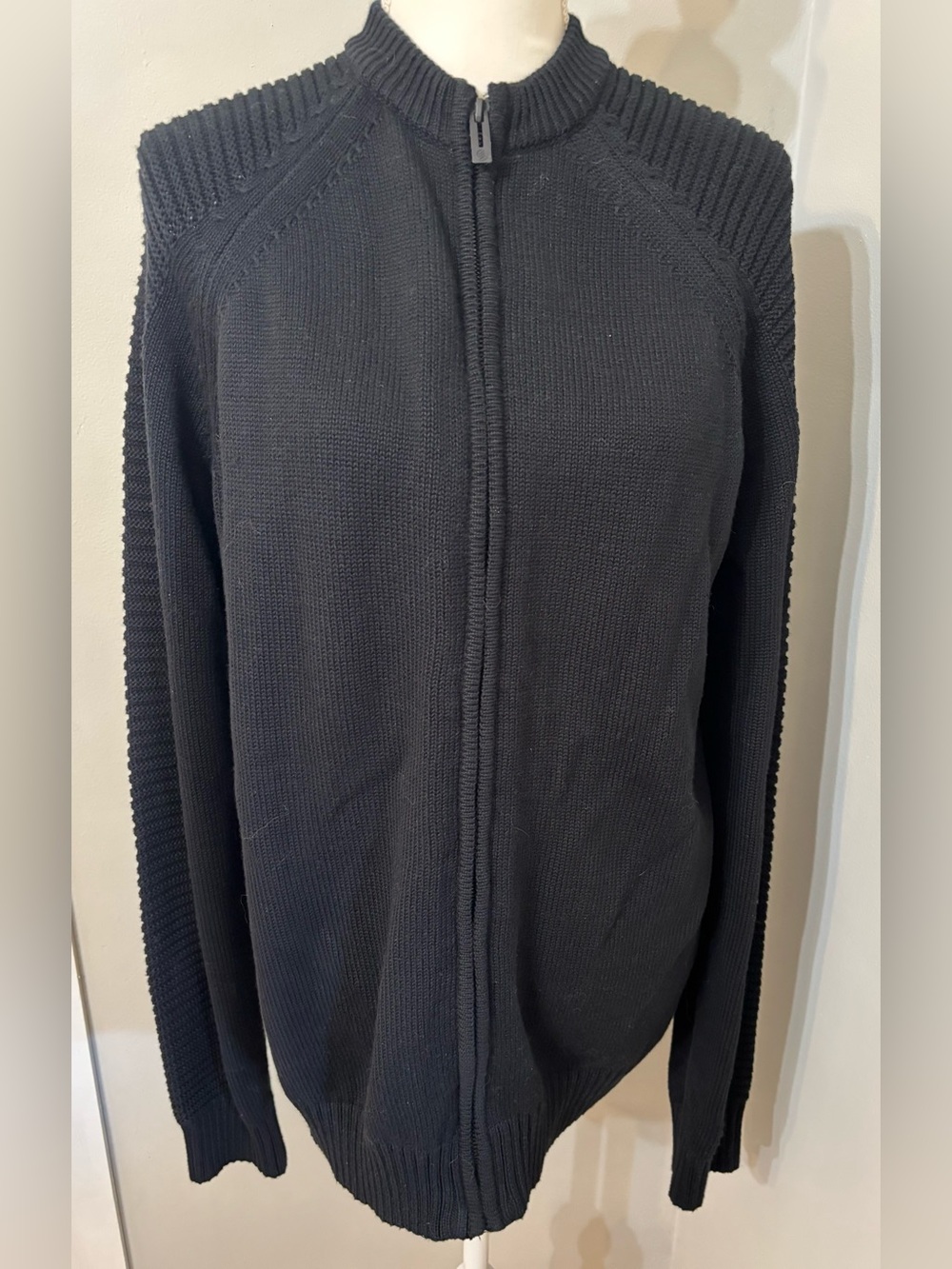 Reserved Men's Black Full-Zip Knit Sweater size XL